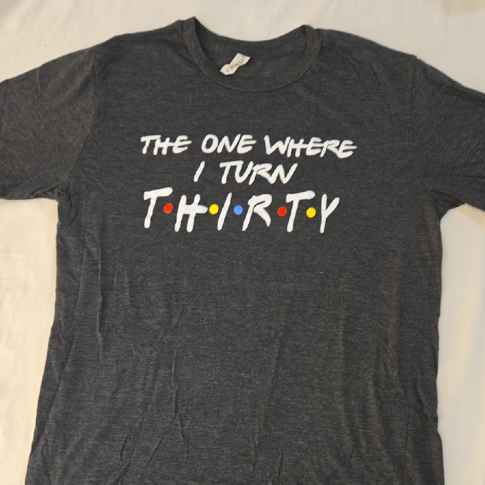 Gray Graphic Friends T-shirt 30th Birthday Size M